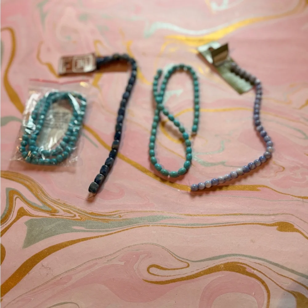 Assorted beading bundle - Picture 9 of 9
